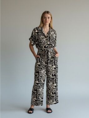 NWT ✨ H&M x Richard Allan Exclusive Black and Cream Geometric Tie-Waist Jumpsuit